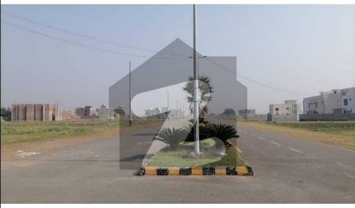 To sale You Can Find Spacious Prime Location Residential Plot In Garden Town Phase 3 - Block G1 4