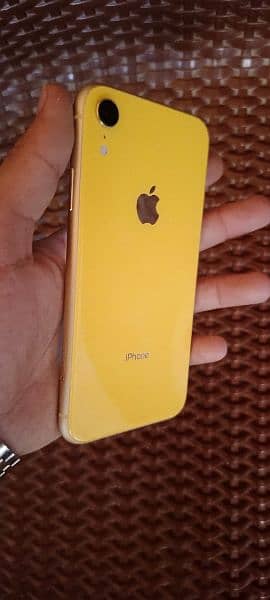 iphone XR 64GB nonpta 2