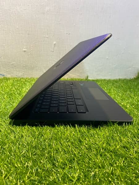 Hp chromebook 14 G5  4 gb ram 32 gb storage Playstore supported type c 5