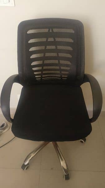 2 Sets Office Table and Chairs 4