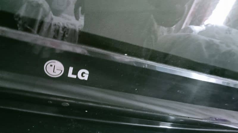 iam seeling Lg televisionwith trooly in afotable price 1