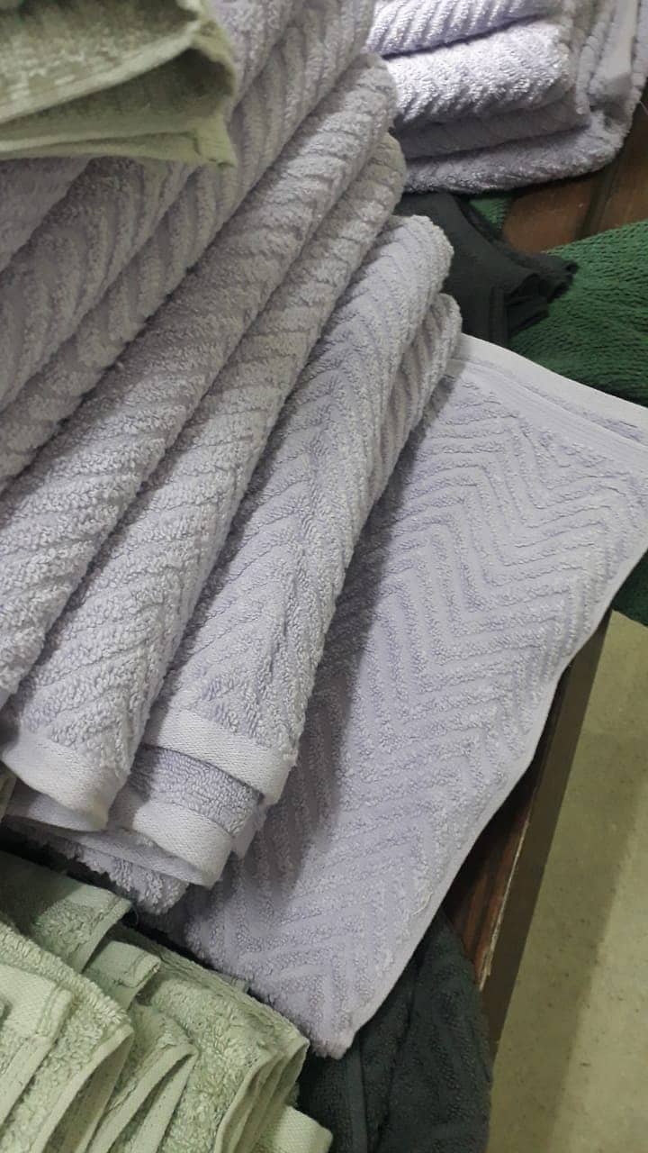 Bath Towels from Export Left over lot of a big french brand 4