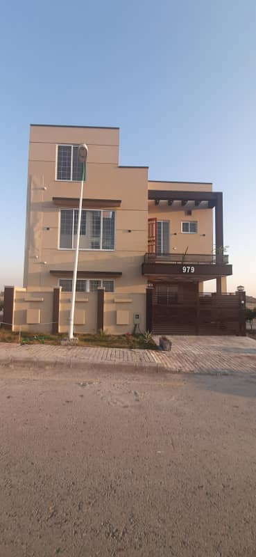 Brand New Main Blvd 5-Bed House For Sale 0