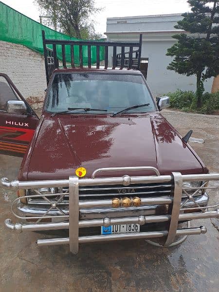 toyota pickup red colour single frame 5