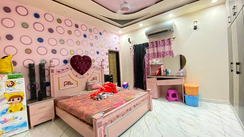 10 Marla Upper Portion with Lower Lock Available for Rent in Janiper Block Bahria Town Lahore 8