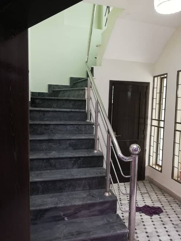 Spacious 10 Marla House For Sale In Bahria Town Sector B - Prime Location 8