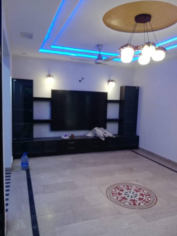 Spacious 10 Marla House For Sale In Bahria Town Sector B - Prime Location 15