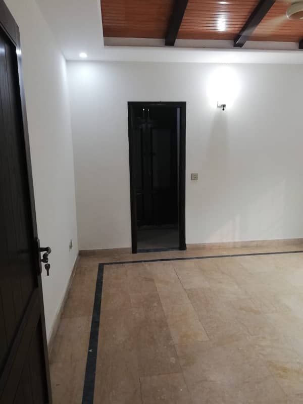 Spacious 10 Marla House For Sale In Bahria Town Sector B - Prime Location 24