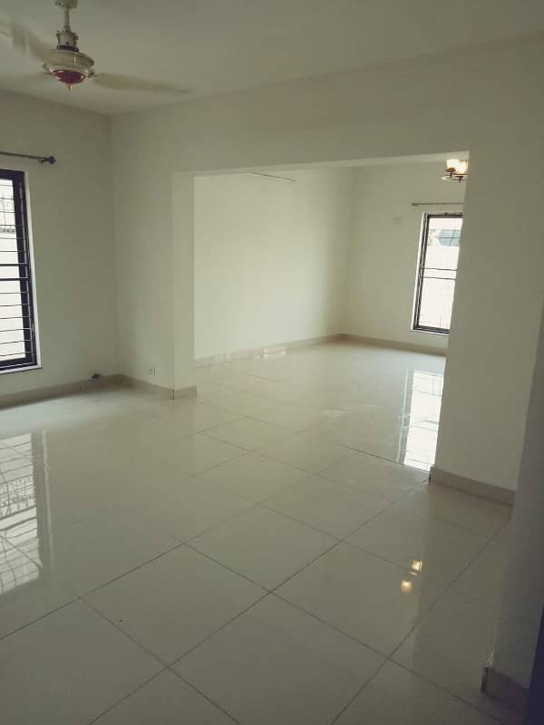 Brig House available for Rent in Askari-10 Lahore 3