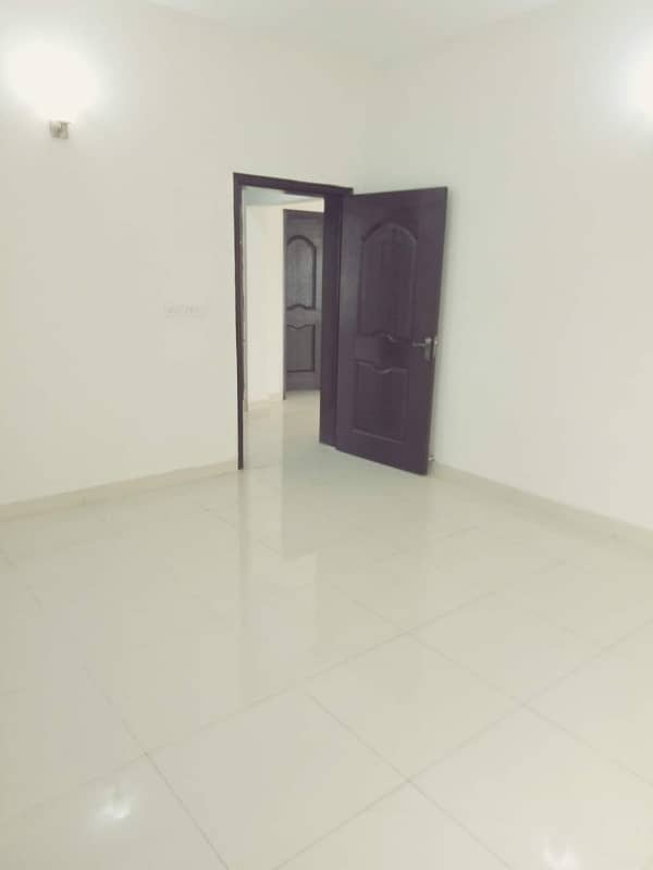 Brig House available for Rent in Askari-10 Lahore 7
