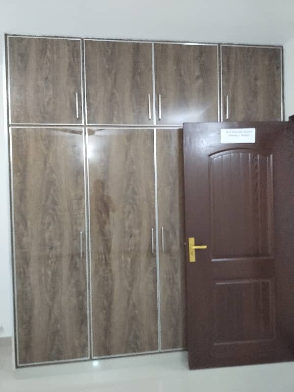 Facing Park Apartment Available For Sale In Askari-10 Lahore 11