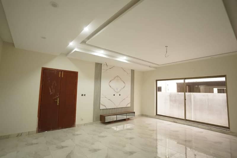 Brand New Brig House Available For Sale In Askari 10 Lahore 5
