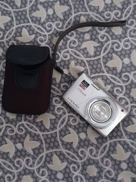 Bought from Dubai Nikon Coolpix s2700 digital camera 1