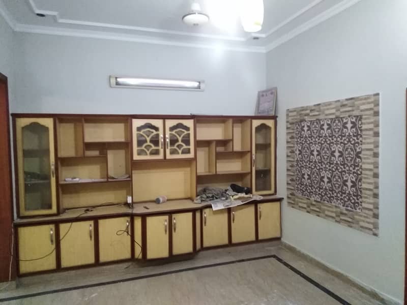 4 Kanal House For Rent Available On Good Location 1