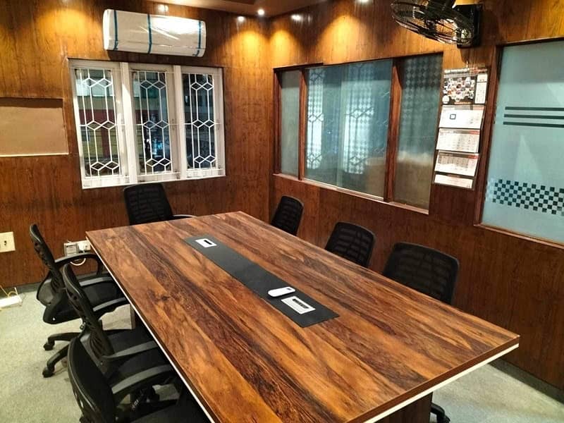 Conference Table | Executive Desk | Premium Chairs 1
