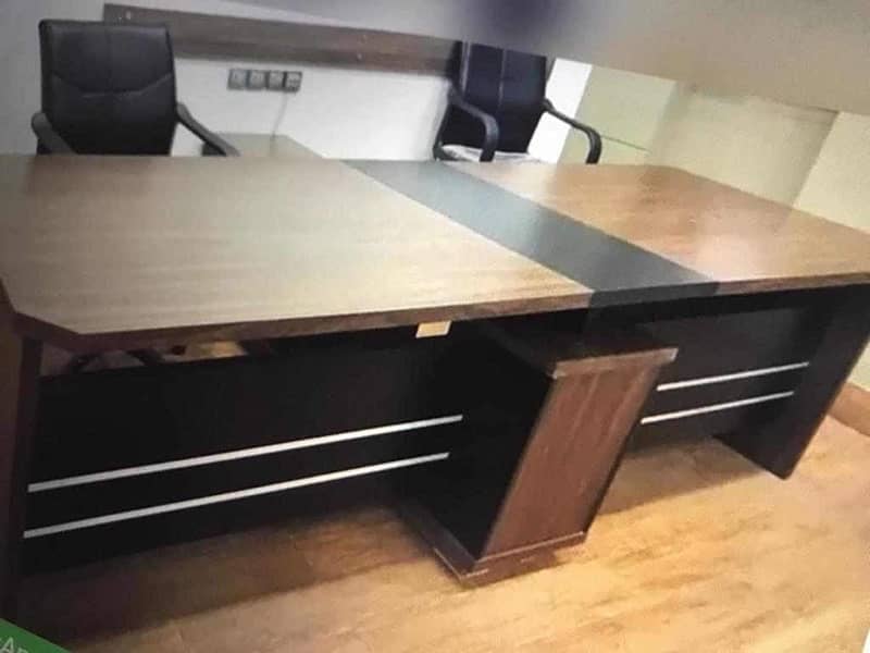 Conference Table | Executive Desk | Premium Chairs 8