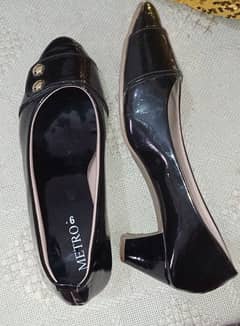 Black court Shoes