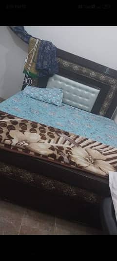 Double bed with dressing 0