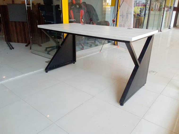 Office Table/Office Cahir/CEO Table /Manager Table 6