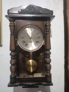 Antique pendulum wall clock,  Made in korea,  with key 0