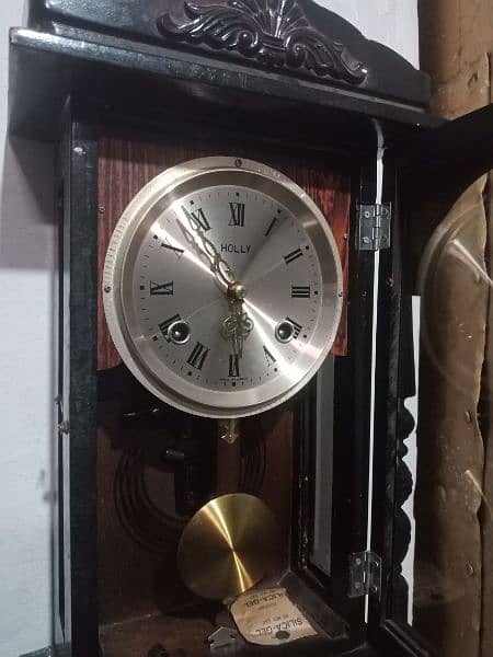Antique pendulum wall clock,  Made in korea,  with key 2