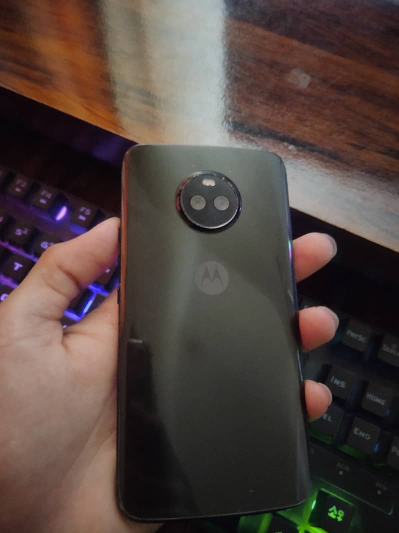 Moto x4 (3/32 gb) 0