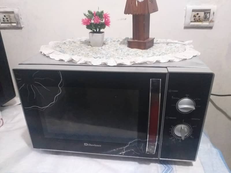 Dawlance Mirowave oven sale 23 ltrs 7