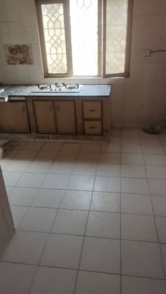 WELL SET UPPER PORTION FOR RENT IN ICHRA