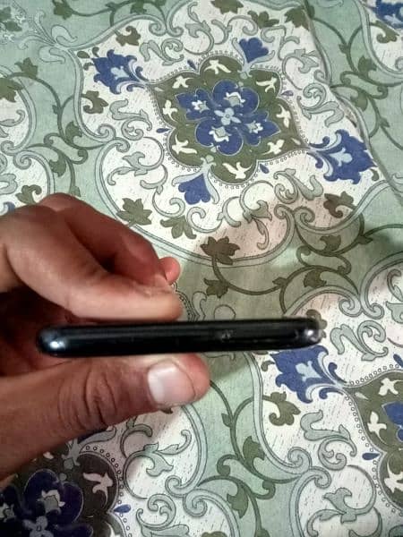 LG G8x 10/10 condition special for pubg lover 5