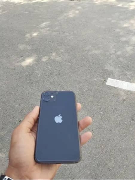 iphone 11 non pta 10/10 condition no any foult 1