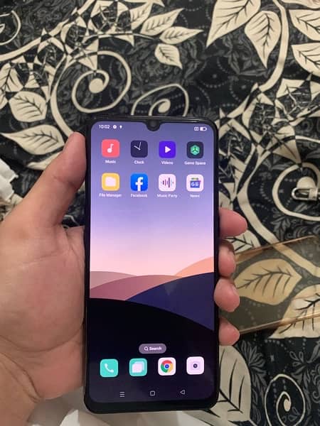 oppo f15 with complete box charger 10/10 condition 128gb amoled disp 3