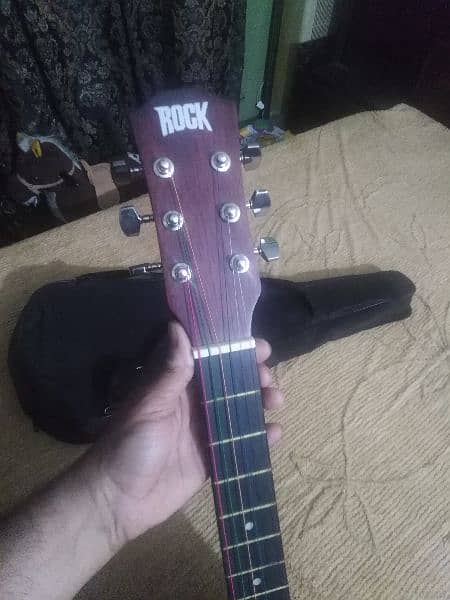 I am selling my guitar in mint candition with bag 4