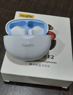 Realfit F2 earphone ( WHITE )