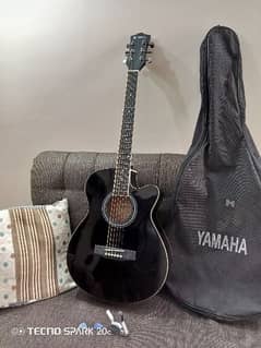 Black Guitar with bag,capo and pick