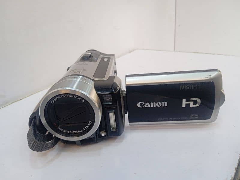 handycam canon camera 2