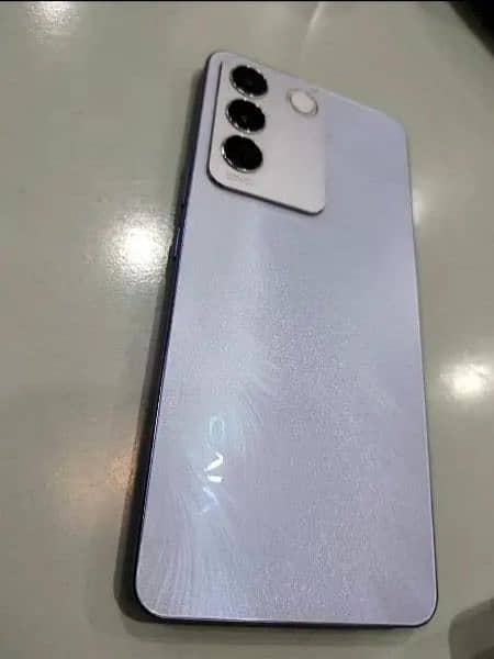 Vivo v27e (8+256) Purple Color exchange only Oneplus 8 and 9pro 2