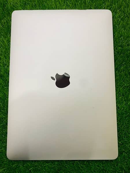 MacBook pro 2019 13” Touch br 0