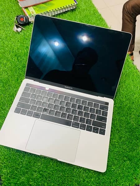 MacBook pro 2019 13” Touch br 2