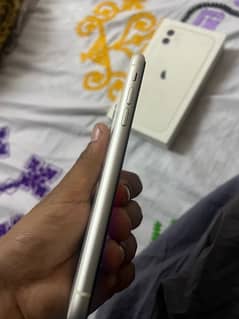 iphone 11 128gb pta approved with box and cable