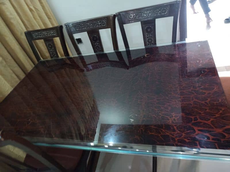 dinning table with 6 wood chair good condition serious contact 3