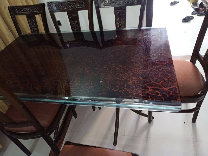 dinning table with 6 wood chair good condition serious contact 4