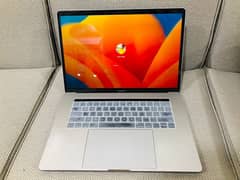 MacBook pro 2017 15” Touch br 0