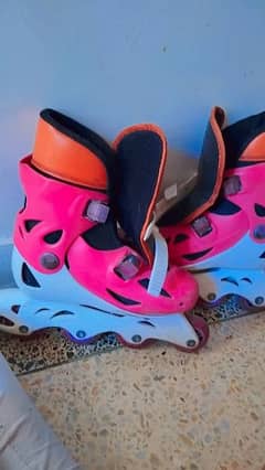 pink roller skates for kids/ girls 11-13 years size