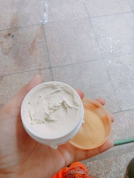 beauty face cream for glowing skin 1