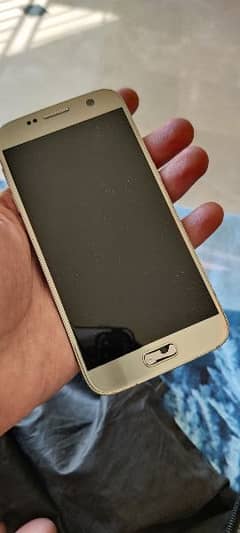 *Dead phone* Samsung S7 (scrap price)