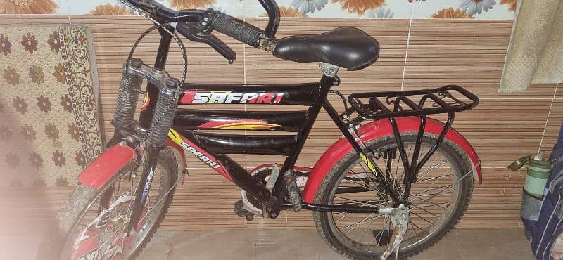 safari ki bicycle Hy. . . new condition 2