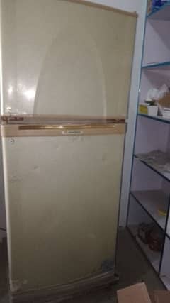 Dowlance fridge used in good condition 0