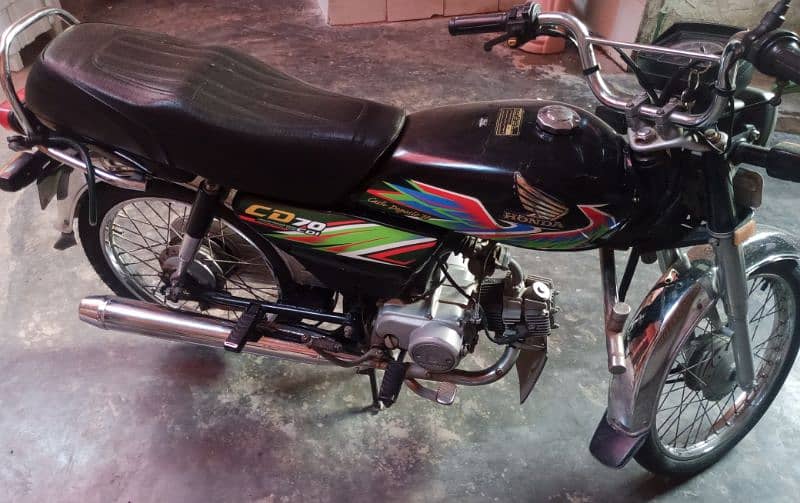 Honda 70cc available for sale in good condition 3