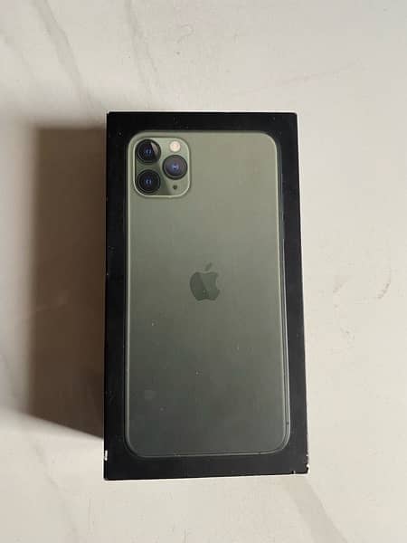 Iphone 11 pro max 256 GB with box 4
