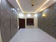 Wallpaper,pvc panel,wood&vinyl floor,kitchen,led rack,ceiling,blind